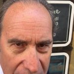 Billionaire Waits Outside Supermarket To Fight Call Of Duty Fan