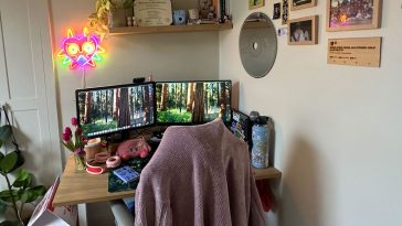 What’s on your desk, Kylie Robison?