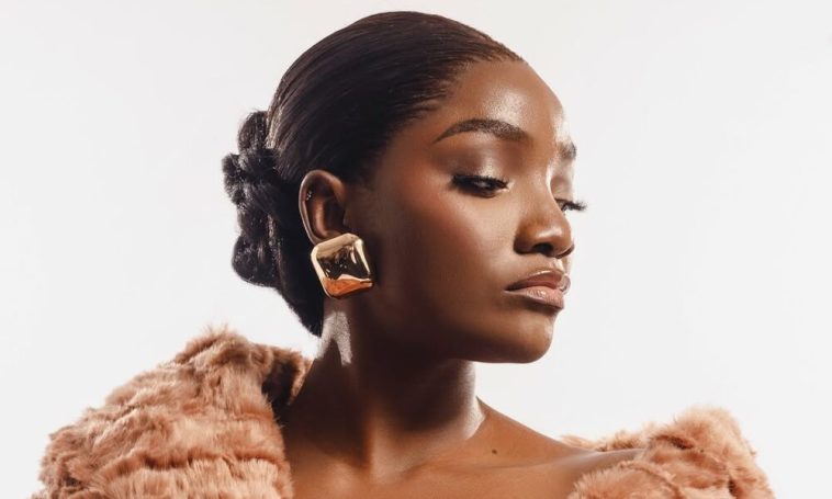 Hey Softies! Simi & Adekunle Gold’s Daughter Deja’s Mini Vlog is Too Cute