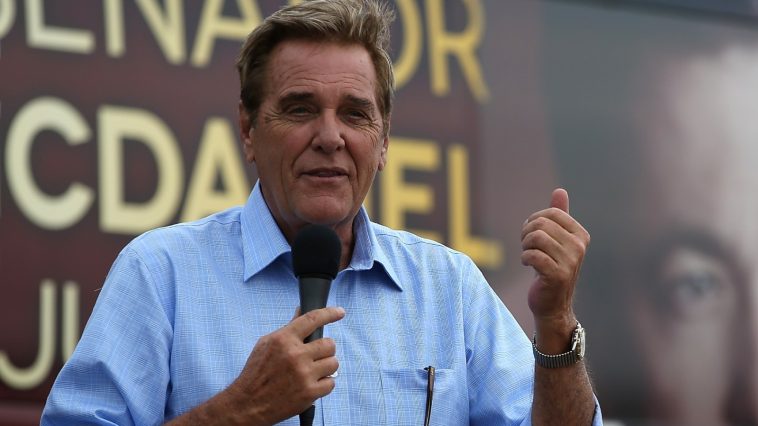 Chuck Woolery, ‘Love Connection’ Host, Dead at 83