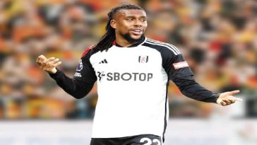 Fans divided over Iwobi’s Puska-worthy goal for Fulham