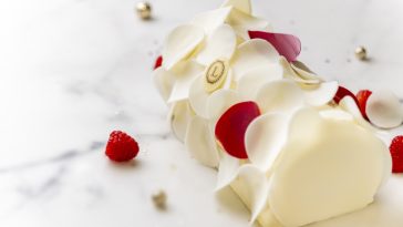  Ladurée Unveils the Enchanting Pampille Collection to Celebrate the Festive Season