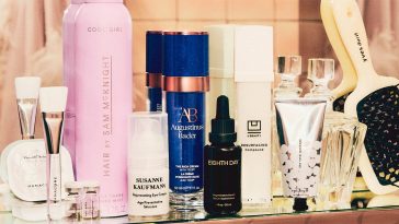 The 50+ Best Black Friday Weekend Beauty Sales: $100 Off the Dyson Airwrap, Up to Half Off Red Light Face Masks