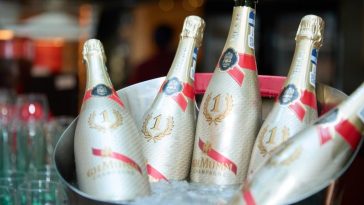The Westin’s Grand Bubbly Brunch Goes Festive