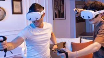 This KIWI design Meta Quest 3 and 3S accessory adds 2.5 hours to your playtime