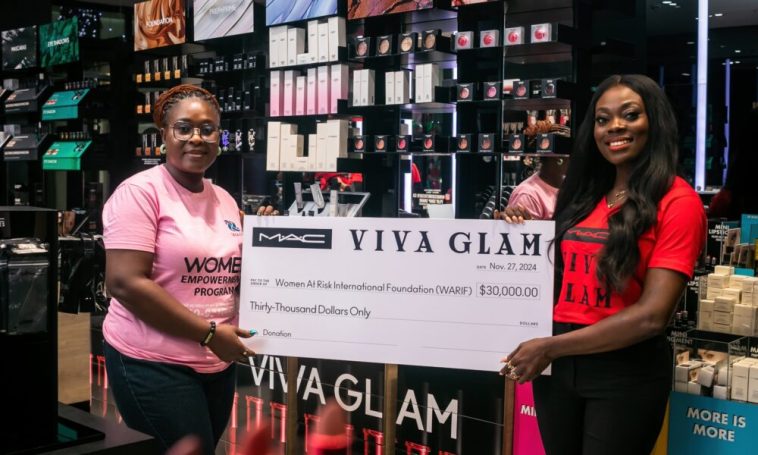 MAC VIVA GLAM celebrates 30years in Grand Style!