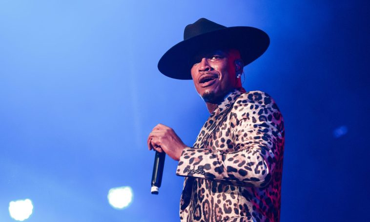 She Snapped? Life Coach Dr. Cheyenne Bryant READS Ne-Yo While Assessing His Dating Choices (WATCH)