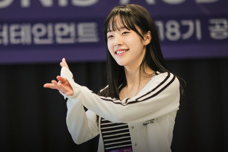 Chae Won Bin Dishes On Her “Who Is She!” Character, Chemistry With On-Screen Grandmother Kim Hae Sook, And More