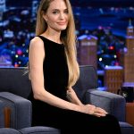 Angelina Jolie Fully Commits to Her Black Cherry Pedicure by Going Barefoot on ‘The Tonight Show’