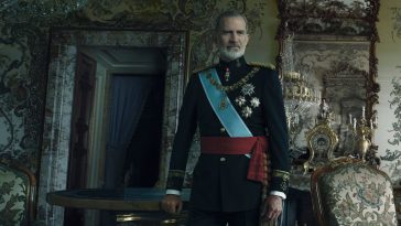 Annie Leibovitz’s Spectacular Portraits of the King and Queen of Spain Are Officially on Display