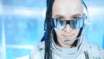 Microsoft teases Copilot Vision, the AI sidekick that judges your tabs