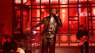 Watch Shaboozey Perform “A Bar Song (Tipsy)” and “Good News” on Saturday Night Live
