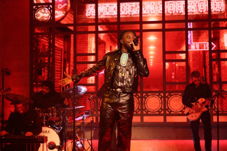 Watch Shaboozey Perform “A Bar Song (Tipsy)” and “Good News” on Saturday Night Live