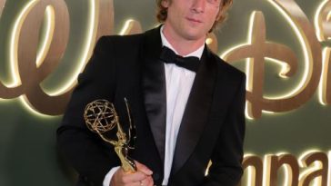 Jeremy Allen White lands voice role in The Mandalorian & Grogu