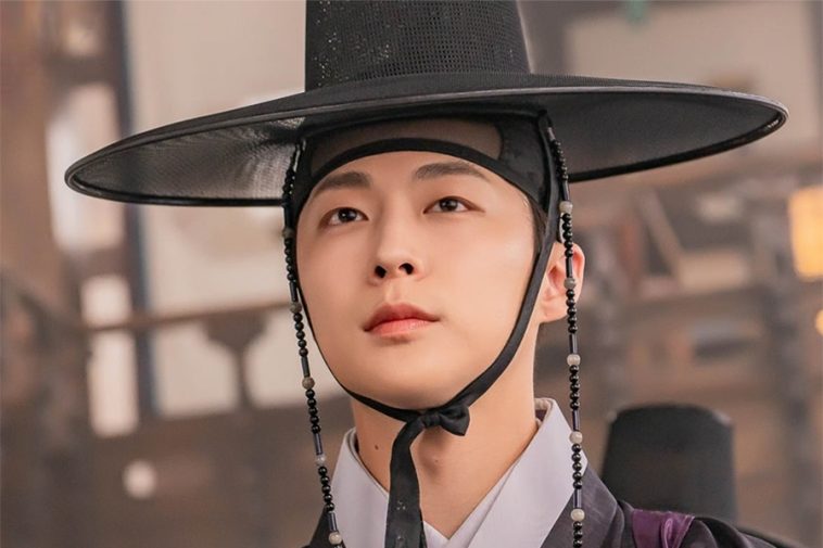 Bae In Hyuk Dishes On The Duality Of His “Check In Hanyang” Character, The Drama’s Charm, And More