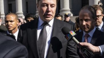 Elon Musk slams SEC as agency threatens charges in Twitter stock probe
