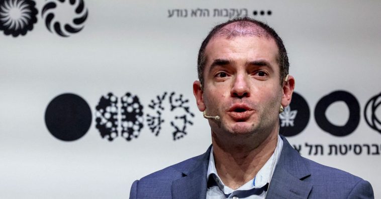 OpenAI cofounder Ilya Sutskever says the way AI is built is about to change