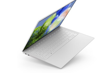 Save $400 on the ever popular Dell XPS 14 laptop right now