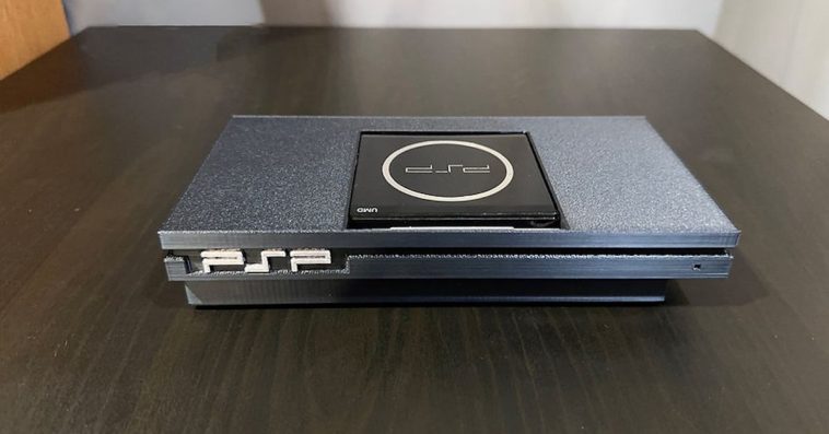This mod turns the PSP into a tiny PS2 with Bluetooth controller support