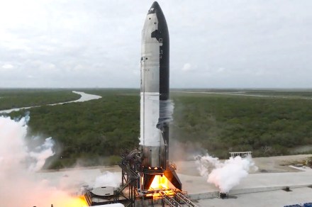 Watch SpaceX fire up Starship spacecraft engines ahead of 7th test flight