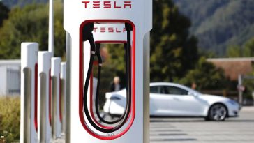 Tesla stock drops 5% amid sales slump, delays