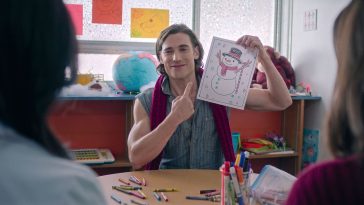 A Festive Guide to All the New Holiday Movies on Streaming