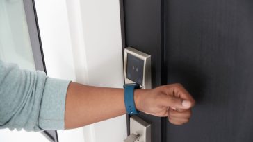 Apple to develop smart doorbell camera with Face ID technology, set for 2025 release 