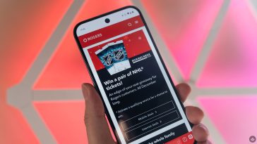 Rogers Boxing Week deals: activate or upgrade for a chance to win NHL tickets [Update]