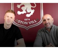 Marschall signs new contract