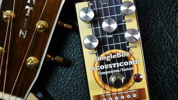 Review: The JangleBox Acousticomp Pedal Adds Sustain and Clarity to Your Acoustic Sound