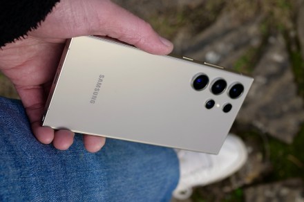 Leaked photos of the Galaxy S25 Ultra confirm razor-thin bezels