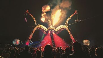 Scratch That: Neil Young Says He’s Playing Glastonbury After All