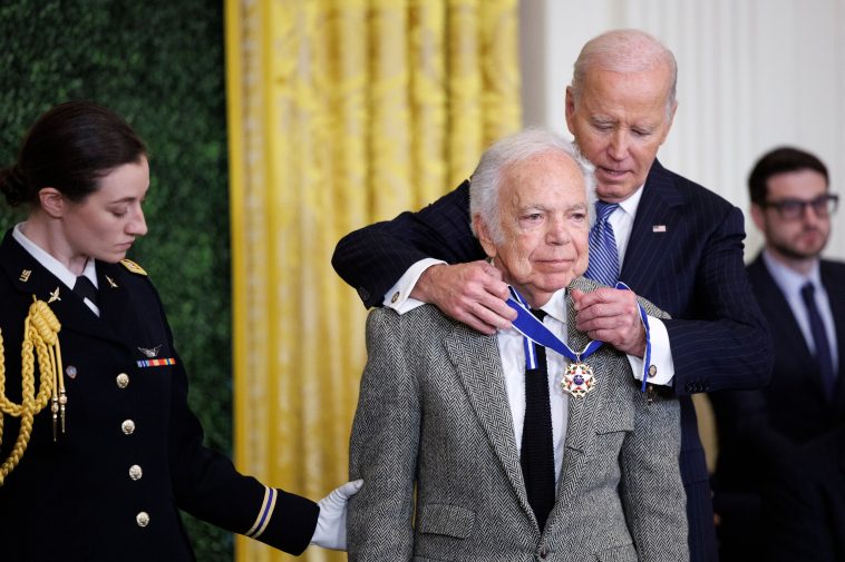 Ralph Lauren, Hillary Clinton, Jane Goodall Among Those Awarded Presidential Medal of Freedom