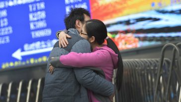 More Chinese Couples Are Choosing to Live Apart. Is It Worth It?