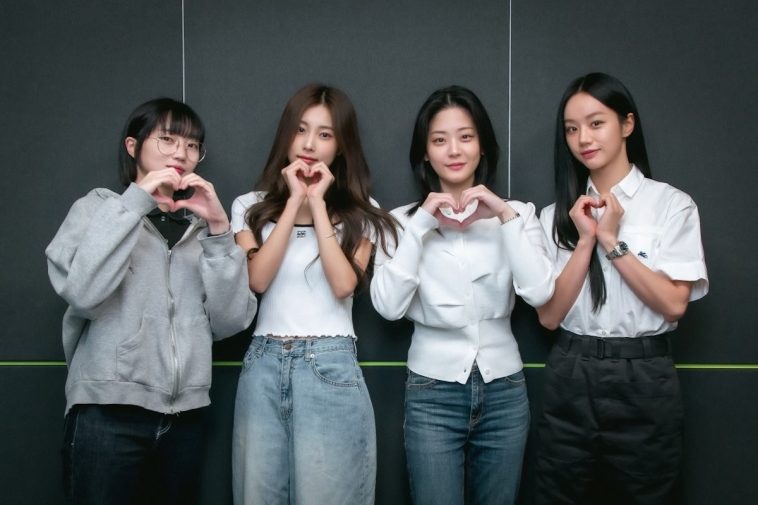 Hyeri, Jung Soo Bin, Kang Hye Won, Oh Woo Ri, And More Immerse Into Their Roles At Script Reading For New Mystery Thriller Drama