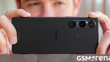 Sony is now seeding Android 15 to Xperia 1 V