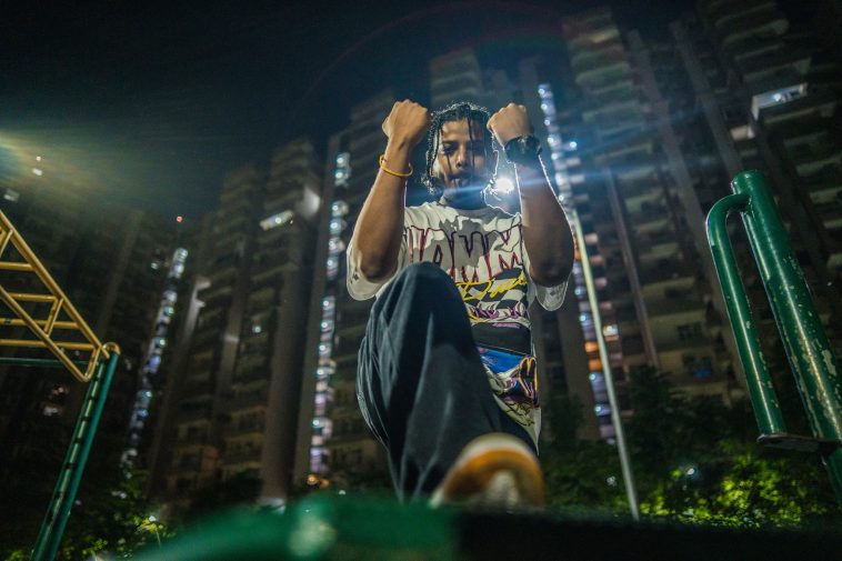 Premiere: Archiesman Kundu Flexes His Roots in ‘Jacket’ Video