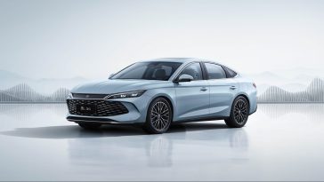 BYD’s monthly sales surpass 500,000 for the first time as it looks set to become China’s biggest automaker