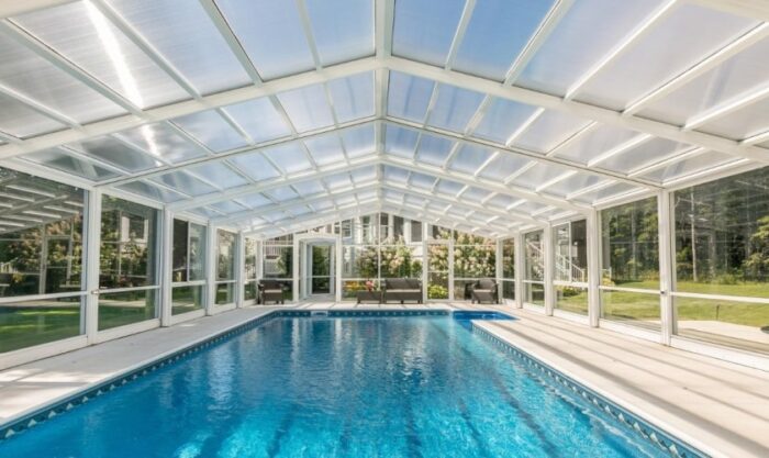 How Retractable Pool Enclosures Enhance Safety and Style