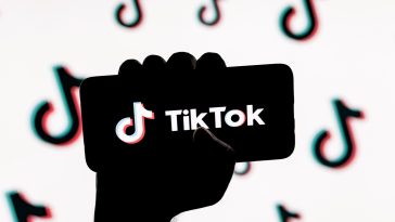 US senator Ed Markey proposes TikTok ban deadline extension bill while TikTok plans to shut down on Sunday