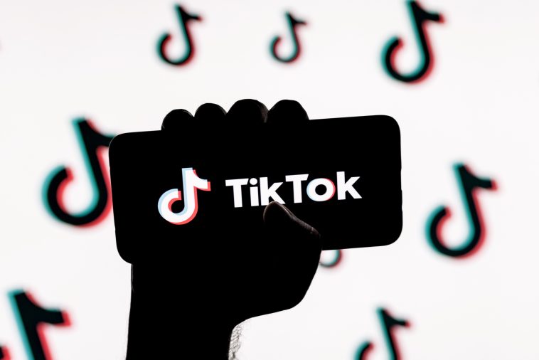 TikTok announces restoration of US services
