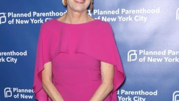 Elizabeth Banks ‘heartbroken’ over death of activist Cecile Richards