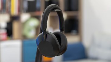 Successor to Sony’s WH-1000XM5 headphones spotted in FCC docs