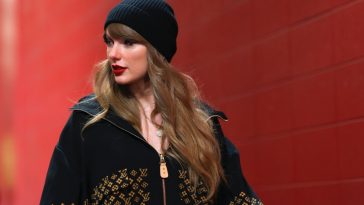 Taylor Swift Attends Chiefs-Bills AFC Championship Game in Style