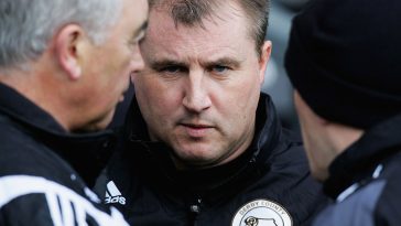 What is the lowest points total in Premier League history?