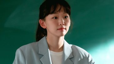 Jin Ki Joo Is An Enthusiastic Korean History Teacher At Seo Kang Joon’s School In “Undercover High School”