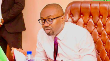 FG deports 828 illegal migrants, tightens border security