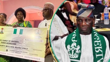 Breaking: Jubilation as Nigeria’s flag designer, Taiwo Akinkunmi’s family gets N30m donation