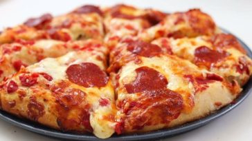 Homemade Pepperoni Pizza, Anyone? Let Sisi Yemmie Guide You