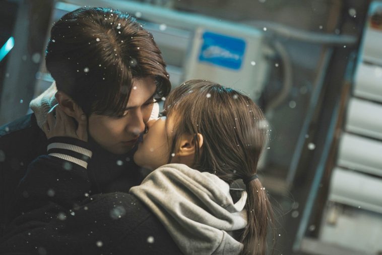 Watch: Choi Woo Shik And Park Bo Young Share A Romantic Kiss In Sneak Peek Of “Melo Movie”